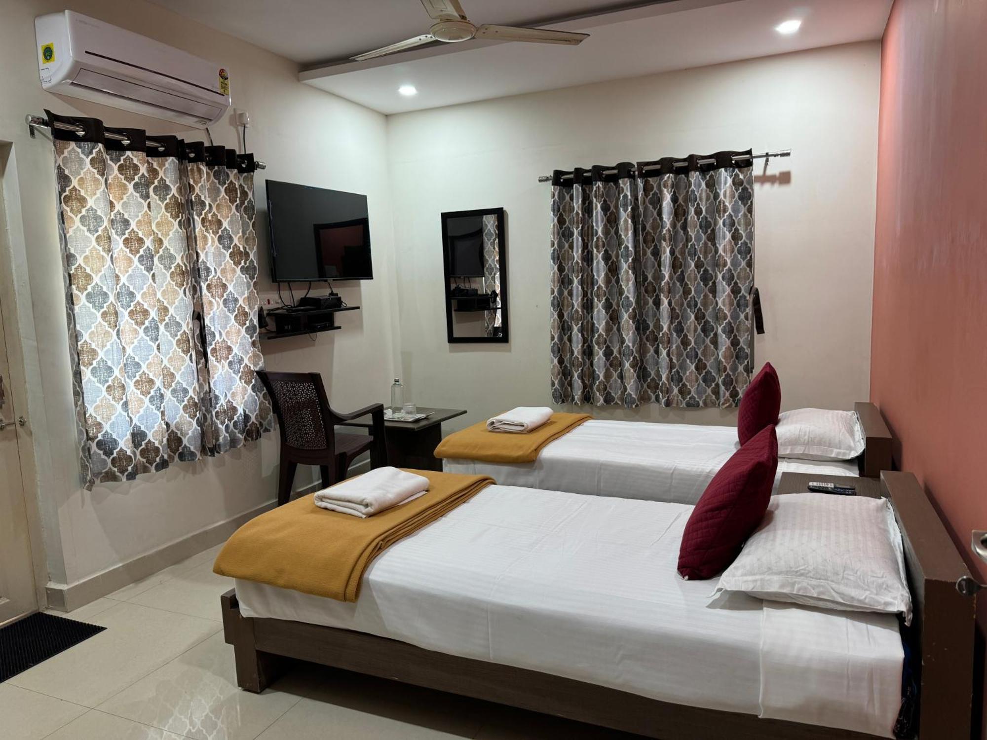 Beach Exotica Visakhapatnam Buitenkant foto